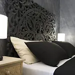 Le Boutique Luxury Diffused In Historical Center
