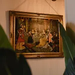Le Boutique Luxury Diffused In Historical Center 4*