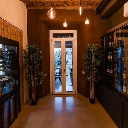 Le Boutique Luxury Diffused In Historical Center 4*