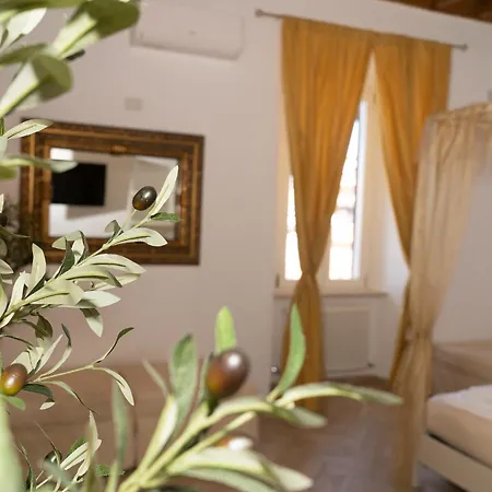 Le Boutique Luxury Diffused In Historic Center Fiumicino