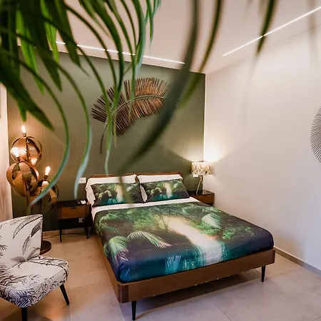 Le Boutique Luxury Diffused In Historical Center 4*