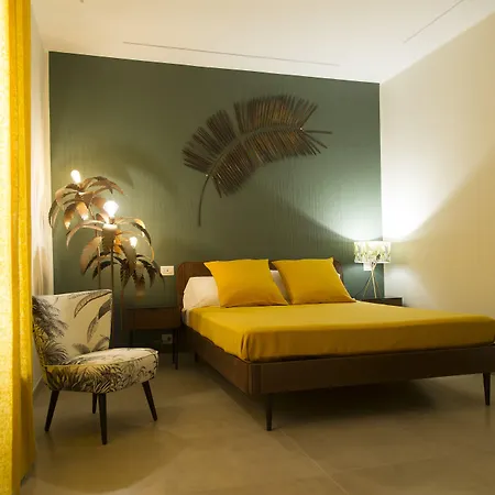 Le Boutique Luxury Diffused In Historical Center Fiumicino
