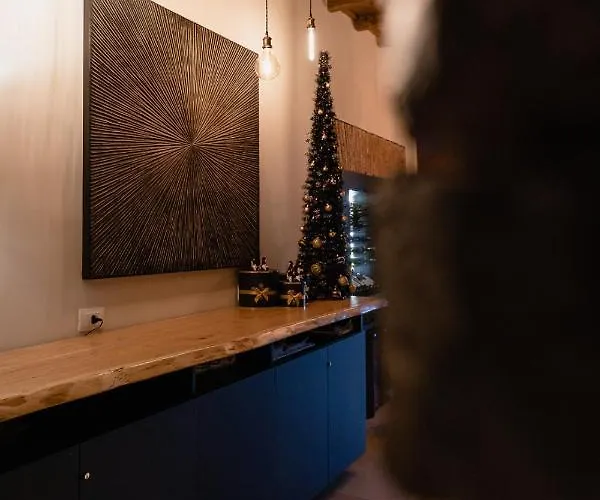 Le Boutique Luxury Diffused In Historical Center