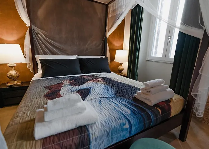 Le Boutique Luxury Diffused In Historical Center Guest house