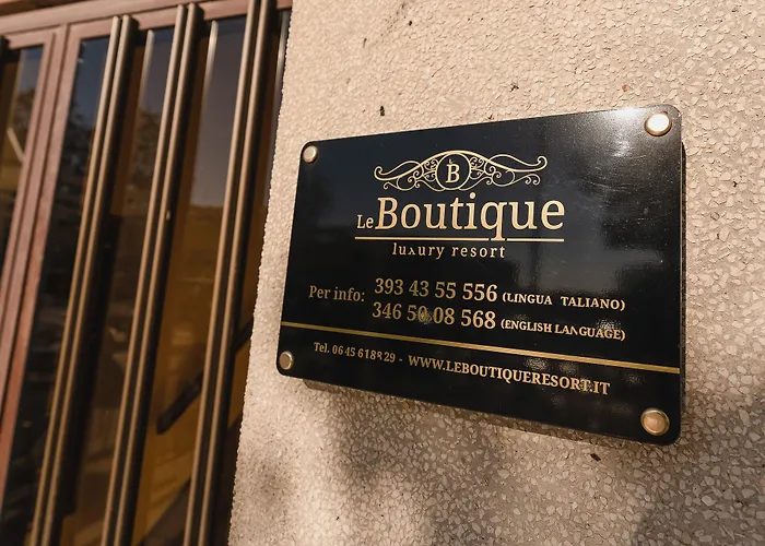 Le Boutique Luxury Diffused In Historical Center
