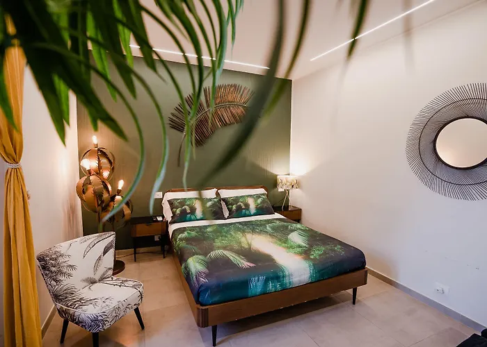 Le Boutique Luxury Diffused In Historical Center 4*