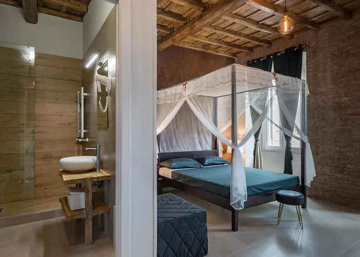 Guest house Le Boutique Luxury Diffused In Historical Center Fiumicino