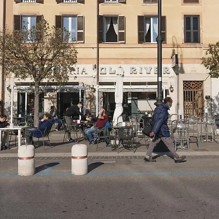 Le Boutique Luxury Diffused In Historic Center Penzion *